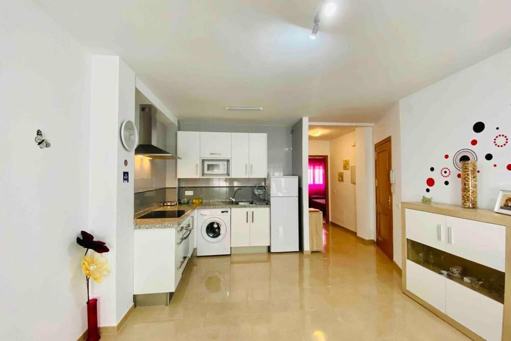 “Smile Nerja” Chic Apartment With Wifi, 4 Guests المظهر الخارجي الصورة