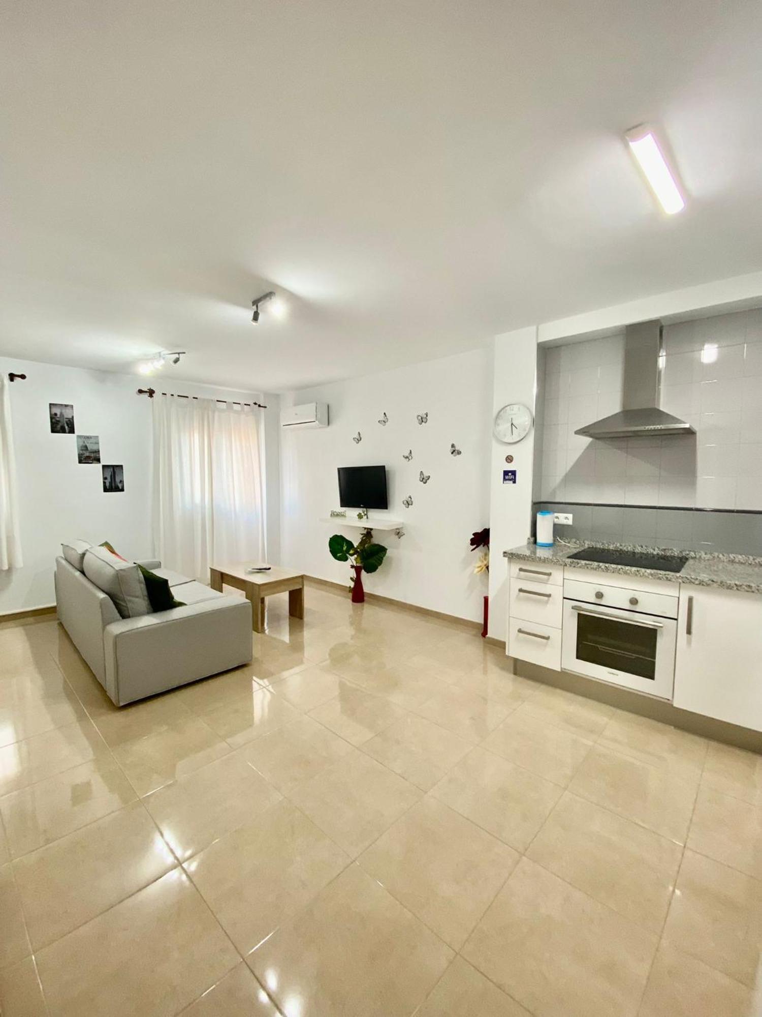 “Smile Nerja” Chic Apartment With Wifi, 4 Guests المظهر الخارجي الصورة