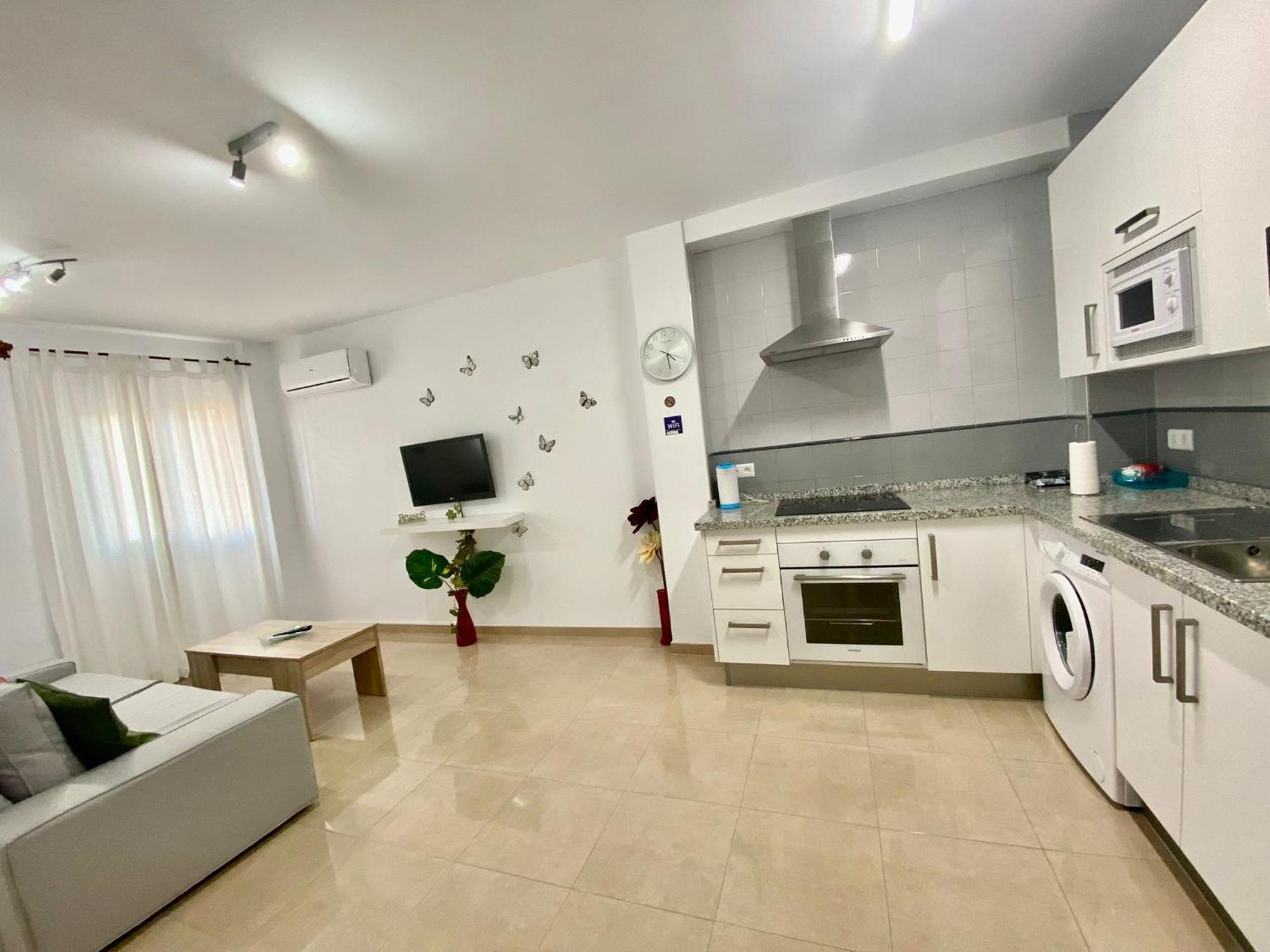 “Smile Nerja” Chic Apartment With Wifi, 4 Guests المظهر الخارجي الصورة