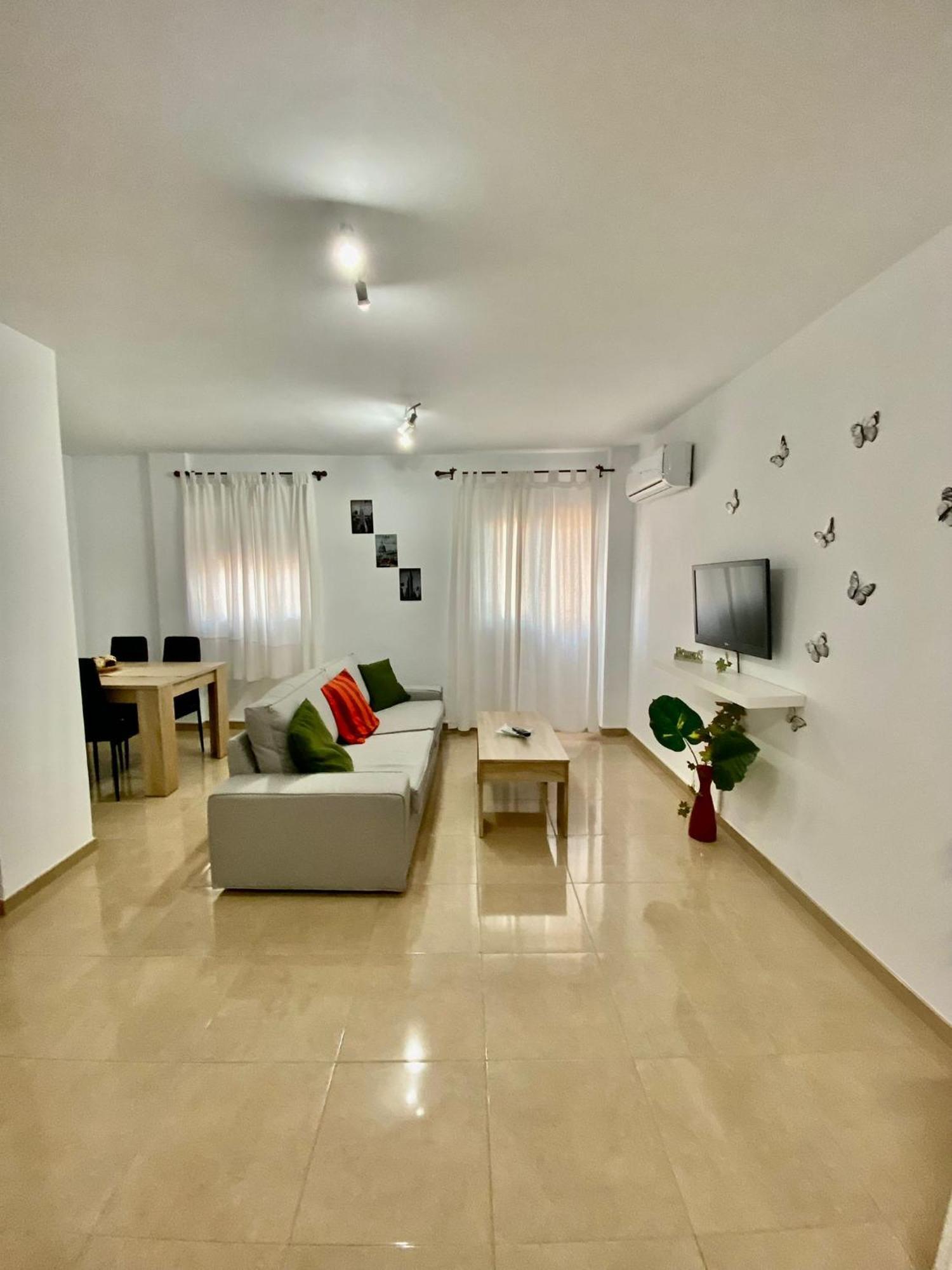 “Smile Nerja” Chic Apartment With Wifi, 4 Guests المظهر الخارجي الصورة